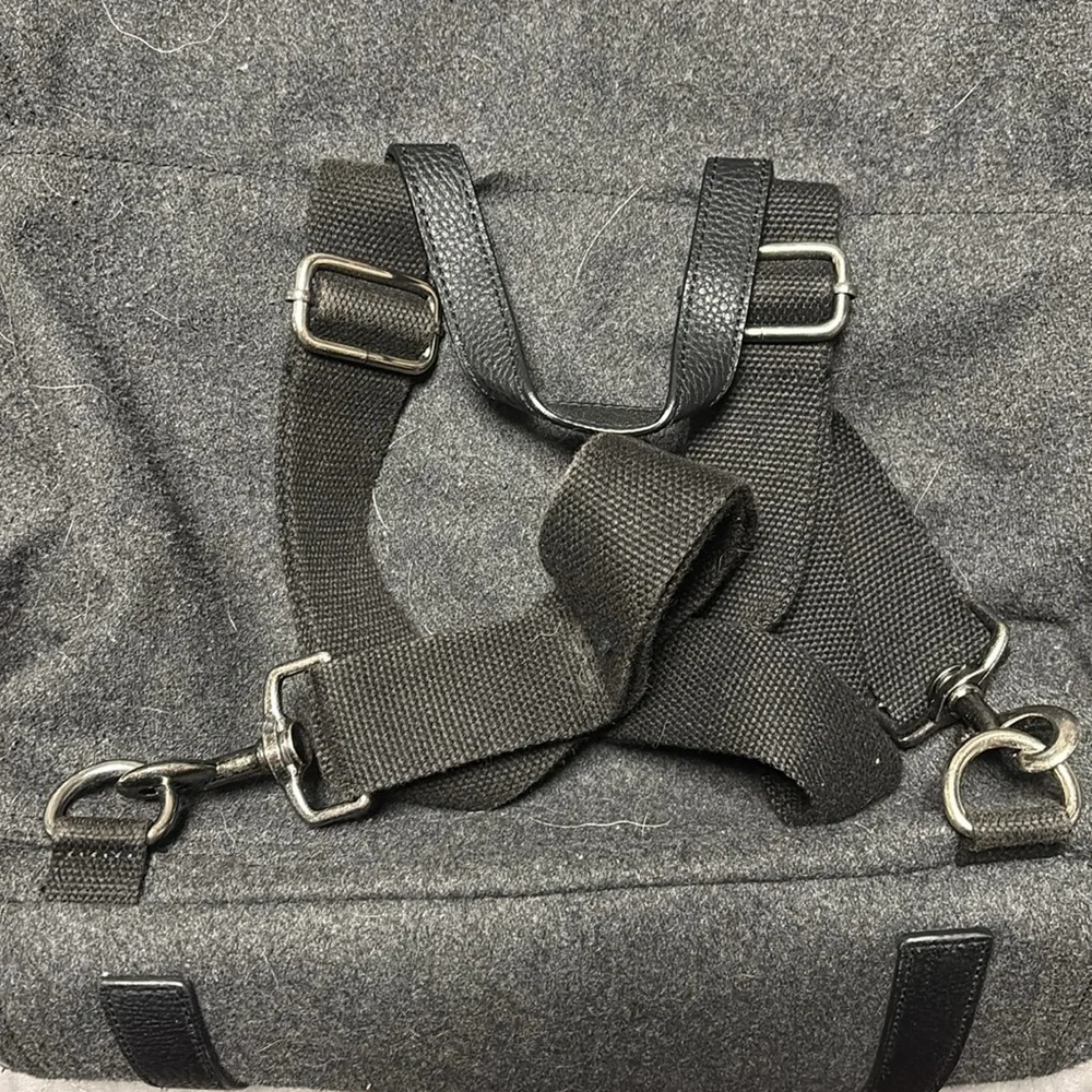POTTERY BARN GRAY ESSEX FELT MESSENGER BACKPACK BAG